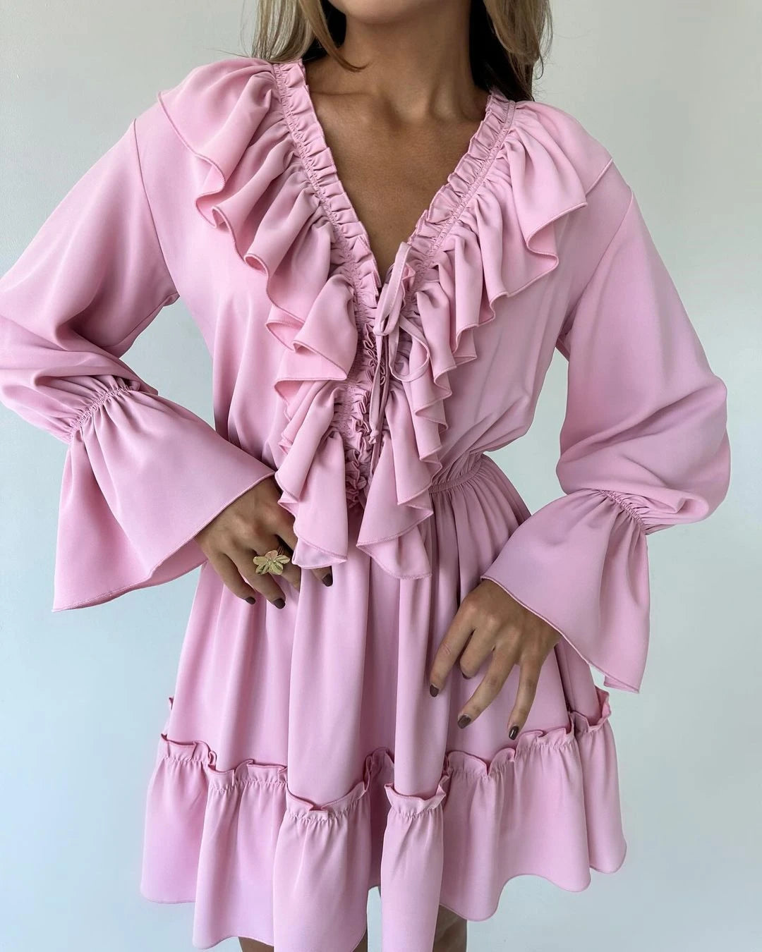 S/S 25' Ruffled V-Neck Mini Dress