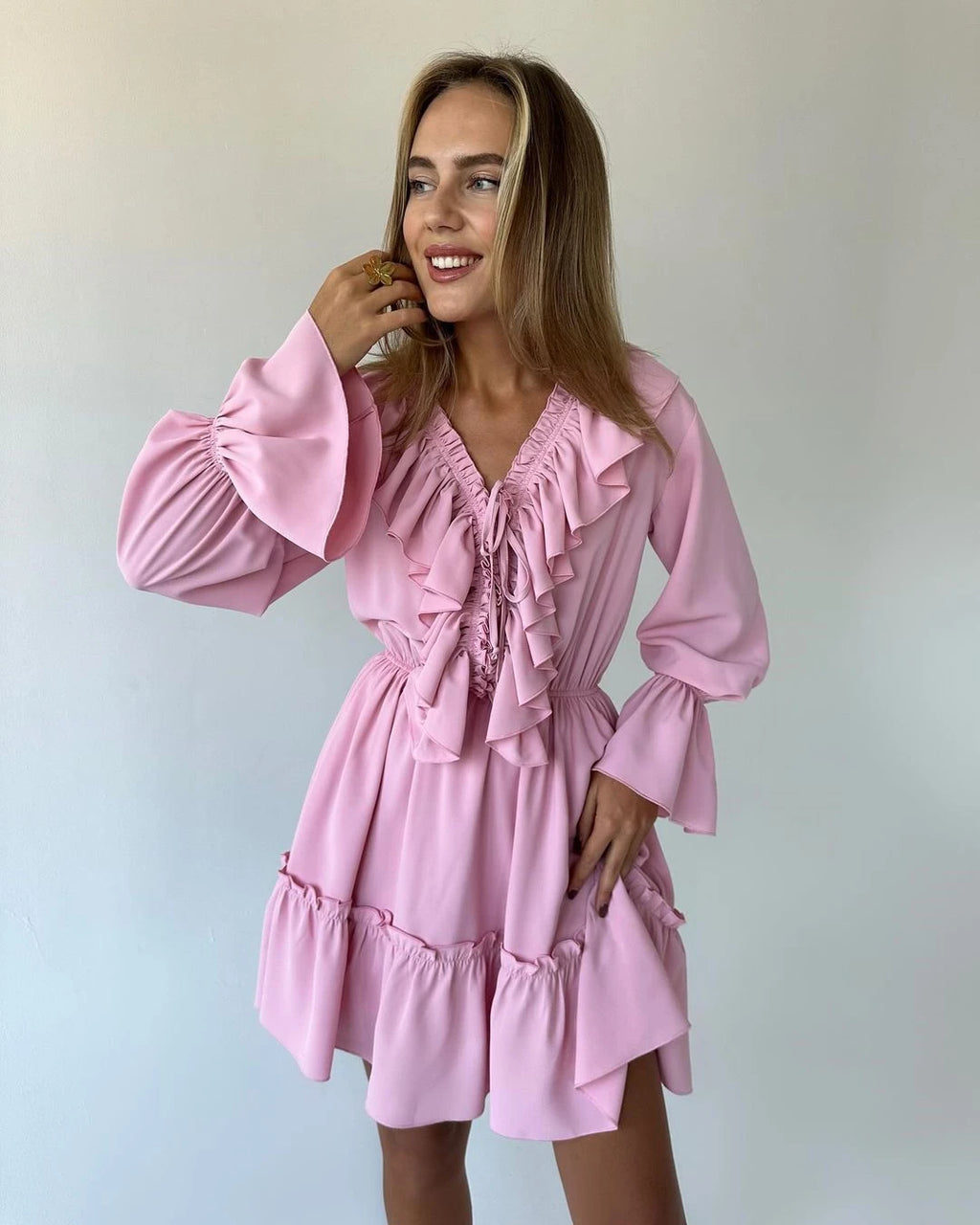 S/S 25' Ruffled V-Neck Mini Dress