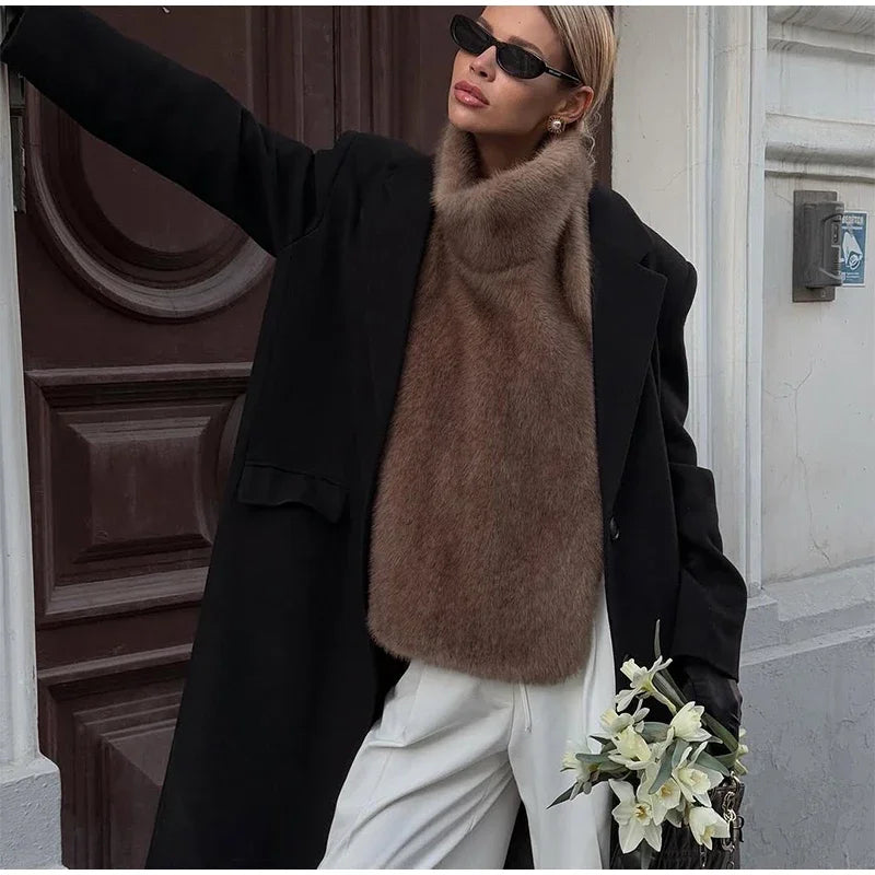 Élan Faux Fur Stand-Collar Vest